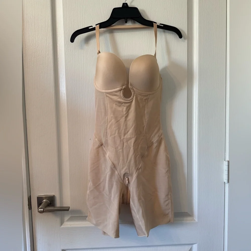 SHAPELLX Shapewear Deep Plunge Corset Tummy Control Backless Bodysuit Beige S - Picture 2 of 10